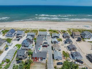 East Sandwich Beachfront Retreat - 9