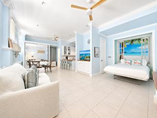 Palm Beach Poolside Retreat | Steps to Beach - 7