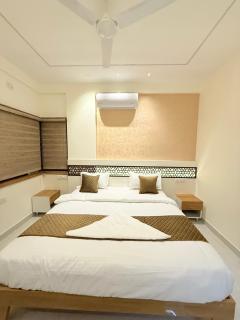 BL Suites Executive Rooms - 9
