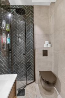 Newly Renovated 5BR Apt with 2 Baths in Grünerløkka - 1