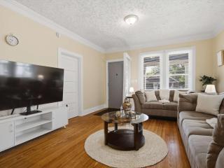 Charming Del Ray Home Near Old Town & METRO-rail - 9