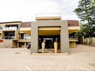 One O Eight Boutique Hotel - 7