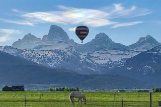 Targhee Shadows - Tetons, Yellowstone, Hot Tub - 8