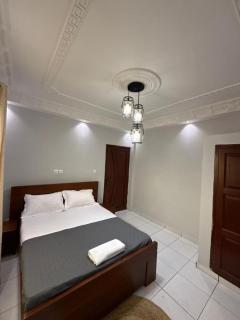 Elisha Luxury Residence Secure WiFi AC - 9