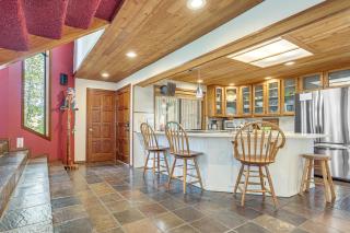 Fire Pit & Wildlife Views! Tranquil Bend Retreat - 5