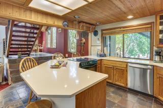 Fire Pit & Wildlife Views! Tranquil Bend Retreat - 3