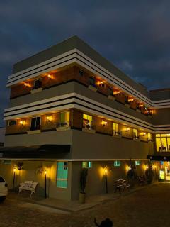Bara's Hotel - 8