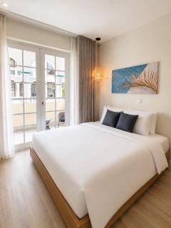 Majestic City Palace Hotel - 3