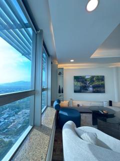 The Premier Centauras - 7