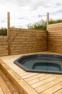 Modern Cabin with Hot Tub & Mountain views - 6