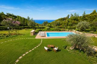 Iconic Olea Villa Pefkohori with Pool & Beach - 9
