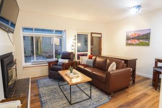 Mt Baker Den, Sleeps 4 - 3