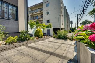 Walk to Dining & Marina! Modern Stamford Condo - 8
