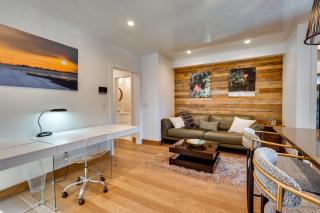 Walk to Dining & Marina! Modern Stamford Condo - 7