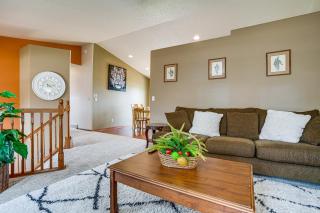 Deck & Yard! Moorhead Getaway Near Downtown Fargo - 8