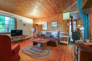 3 Mi to Hiking & Beaches: Rustic Maine Cabin - 7