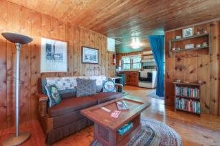 3 Mi to Hiking & Beaches: Rustic Maine Cabin - 5