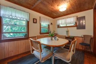 3 Mi to Hiking & Beaches: Rustic Maine Cabin - 3