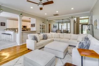 Pool & Shared Game Area! Home 7 Mi to Dtwn Tomball - 3