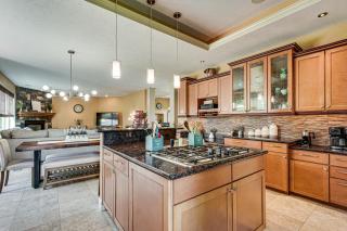 Private Getaway! Massive Springfield Area Home - 2