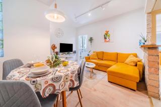Quiet Corner Central Zagreb 1BR w/ AC - Happy Rentals - 9