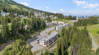 Trailside Escape a Ski-In Ski-Out Studio in SilverStar - 9