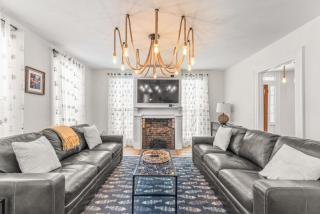 Historic Home, Walk to Seaport and Downtown - 0