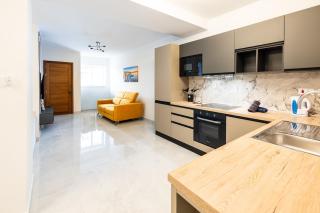 Modern 3-Bed Maisonette&Backyard in St Pauls Bay - 0