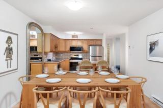 Luxury 6-Bedroom - Whistler Village - 2