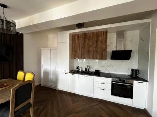Luxusní apartmán 2kk, výhled do dvora, 10 min pláž - 6
