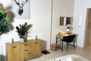 Amazon Oasis 1BR - Chic Island Serenity Stay - Abu Dhabi - 3