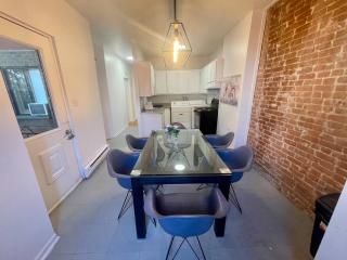 FULL KITCHEN 8min FROM DTOWN Room B - 2