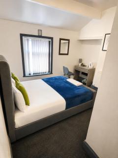 The Alvon Seafront Hotel - 9