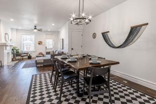 Ann Avenue Spacious 3BR Home with Games, Yard and Near Downtown - 1