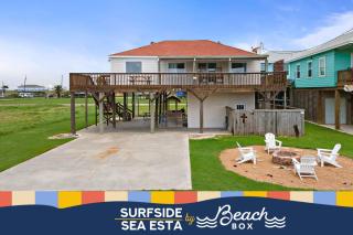 Beach Home With Game Room, Tiki Bar and Fire Pit - 0