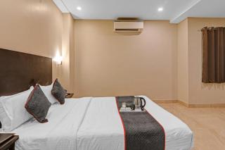 Super Townhouse Amaraa Hotel Near Phoenix Palassio - 4