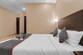 Super Townhouse Amaraa Hotel Near Phoenix Palassio - 7