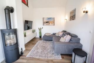 Haus KüstenBrise - Urlaub mit Hund an der Küste mit eigenen Garten, Sauna und gemütlichen Kaminfeuer - 1