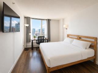 Downtown Vancouver, Sleeps 7, Pool & Hot Tub - 6