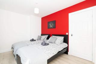 Parking - Wi-Fi -Near Falkirk & Stirling -Sleeps 9 - 0