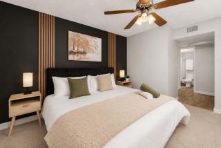 Tempe Retreat Near ASU - 2BR Pool & Gym - 9
