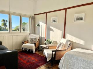 Masters Place - A classic beachfront villa - 6