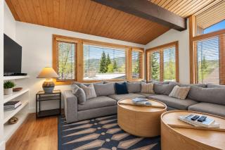 Aspenwood 2 bedroom plus loft J17 - 0