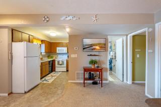 Lake Views -Seasonal Pool- Boat Ramp- Sleeps6 - 2