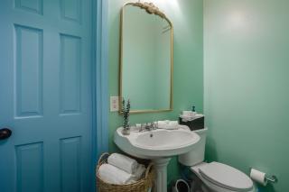 Charming Savannah Duplex Courtyard Parking - Savannah - 1
