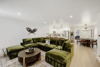 Woodside Avenue Retreat – 1375 condo - 0