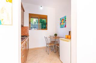 Radhima Sea View Studio Apt 7 - Kitchen, Parking & Balcony - 5