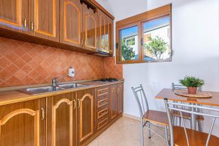 Radhima Sea View Studio Apt 10 - Kitchen, Parking & Balcony - 6