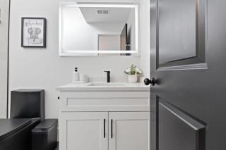 Bright and spacious 3BR Apt, gated 2 car parking - 2