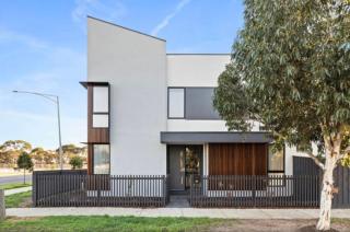 34 saltmarah cres luxury home - 1